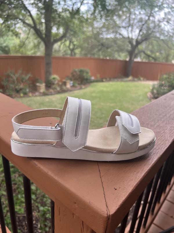 Review Thumbnail Image 1 249518661