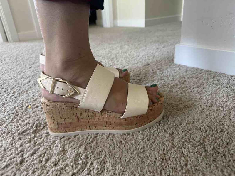 Review Thumbnail Image 0 226409649