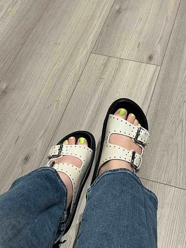 Review Thumbnail Image 0 233706805