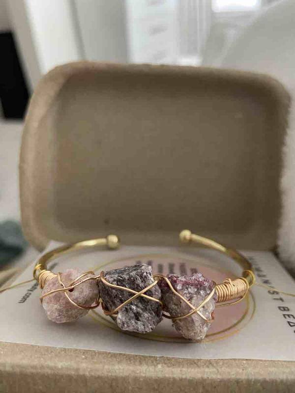 Review Thumbnail Image 0 244299079