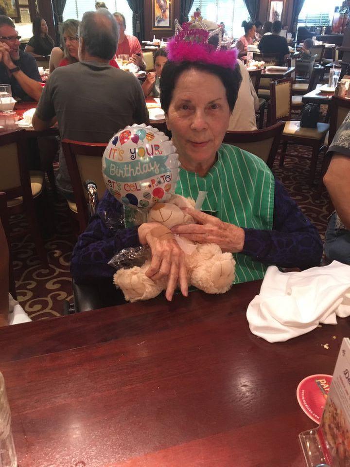 Review Thumbnail Image 0 199483476