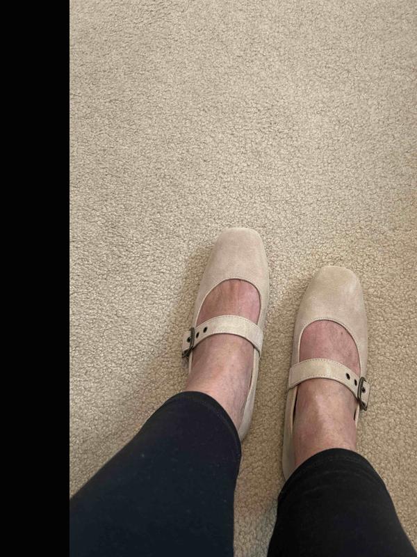 Customer photo for "On trend and so cute!"