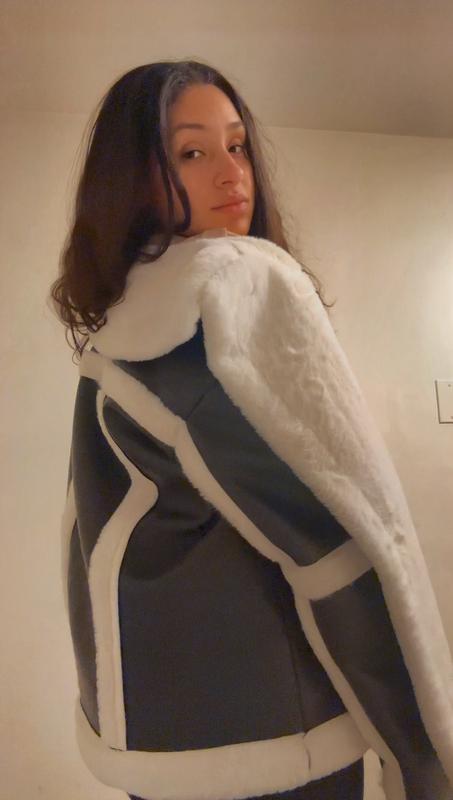 Review Thumbnail Image 0 246795937