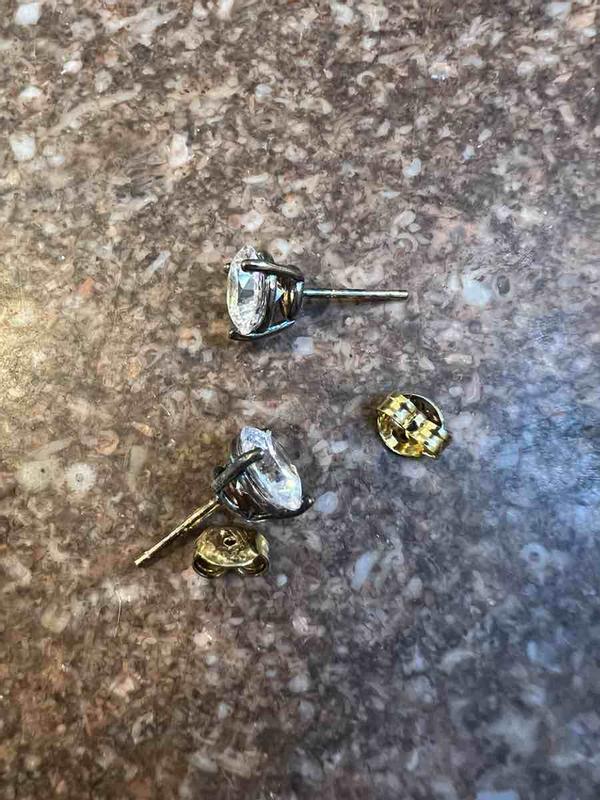 Customer photo for "gold plated is tarnished upon arrival"