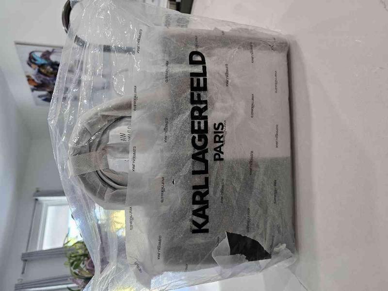 Review Thumbnail Image 0 245727791