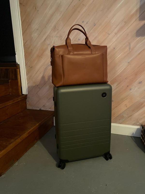 Review Thumbnail Image 0 215822543