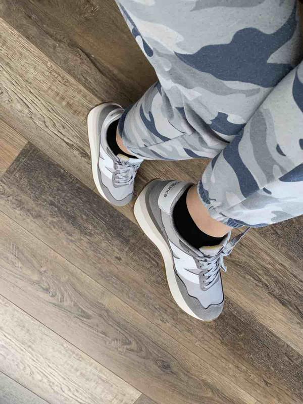 Review Thumbnail Image 1 223637925