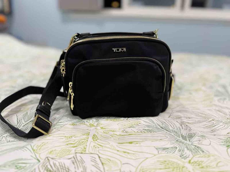 Customer photo for "Excellent Travel Crossbody!!!"