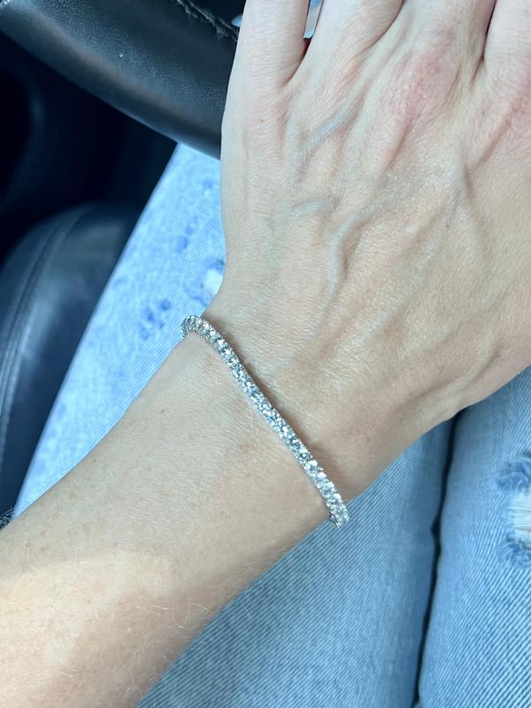 Customer photo for "very pretty."