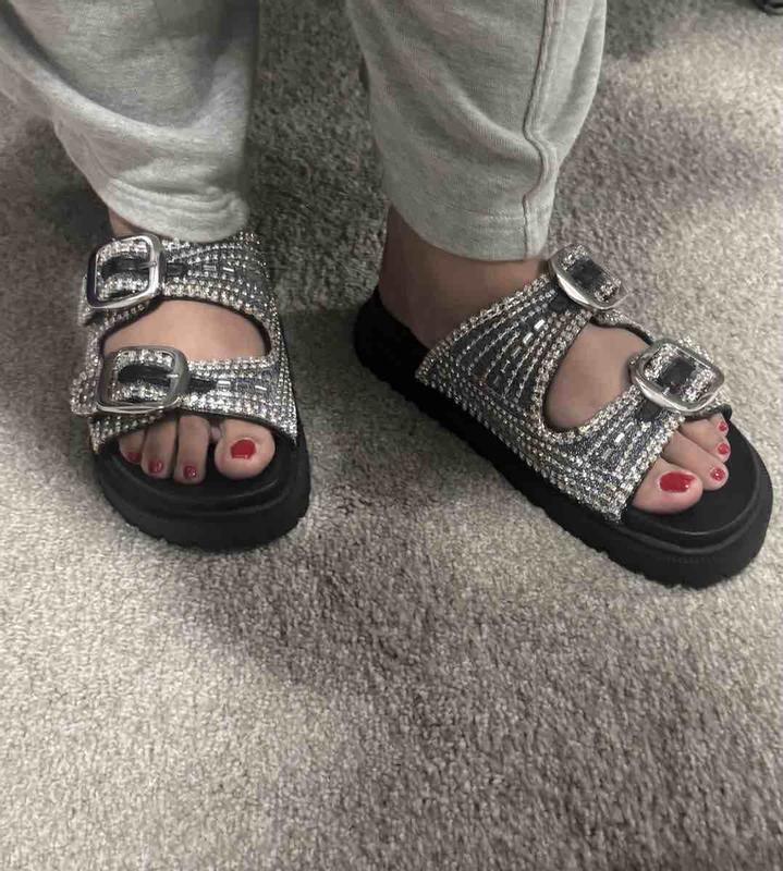 Review Thumbnail Image 0 243397617