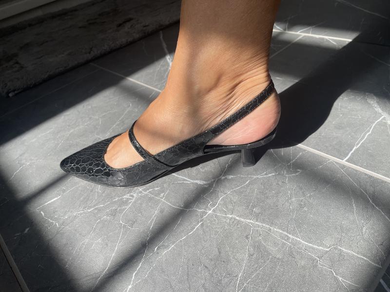 Review Thumbnail Image 1 239685140