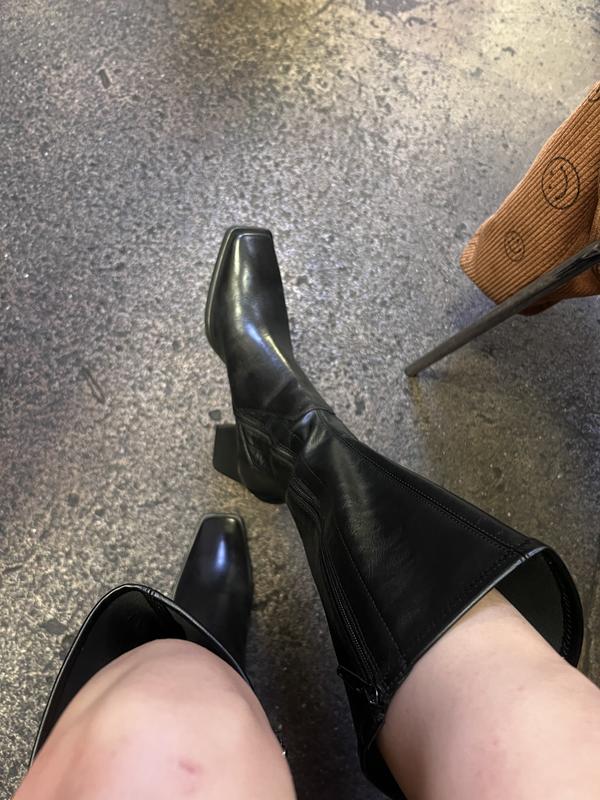 Customer photo for "The boots I was looking for"