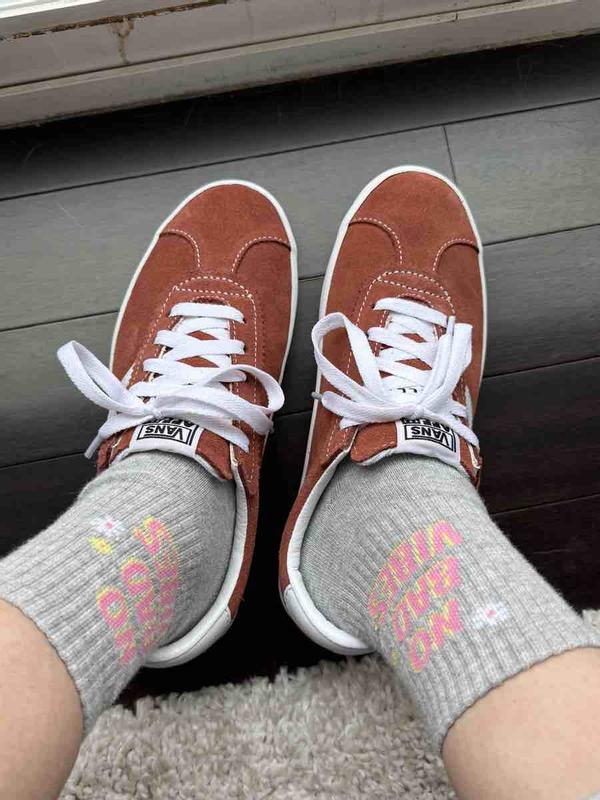 Review Thumbnail Image 0 236810869