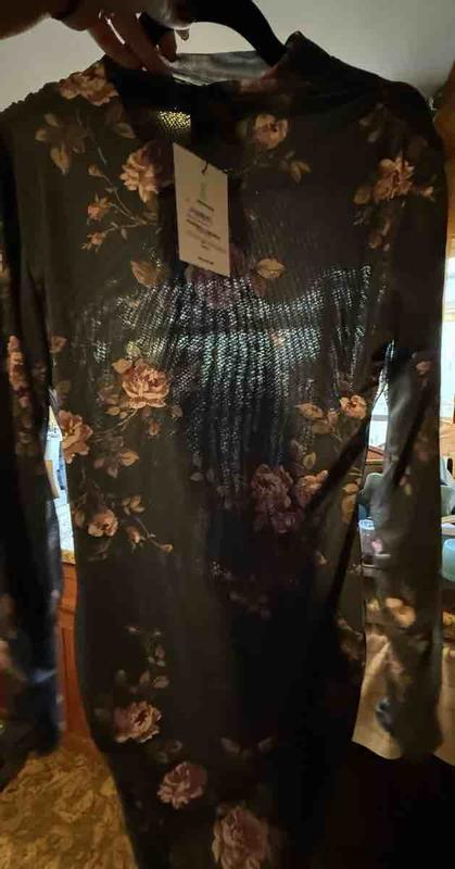 Review Thumbnail Image 0 245537696