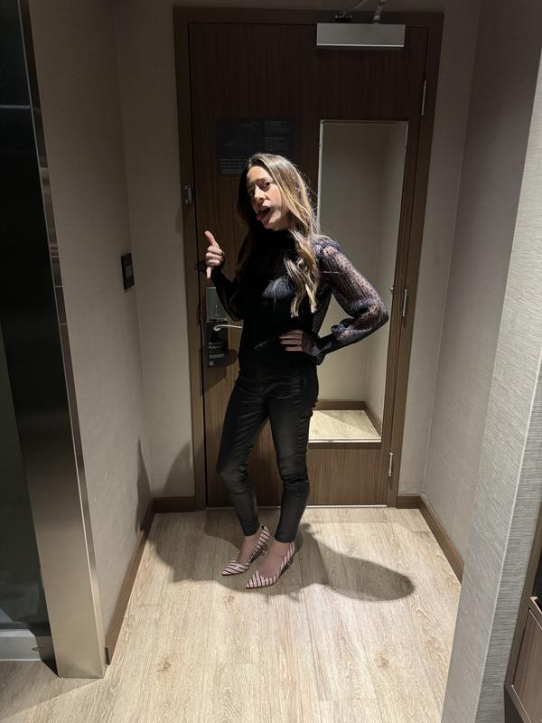 Review Thumbnail Image 0 230078170