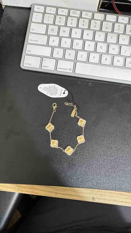 Review Thumbnail Image 0 245036688