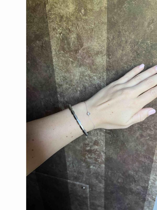 Customer photo for "gorgeous and simple"