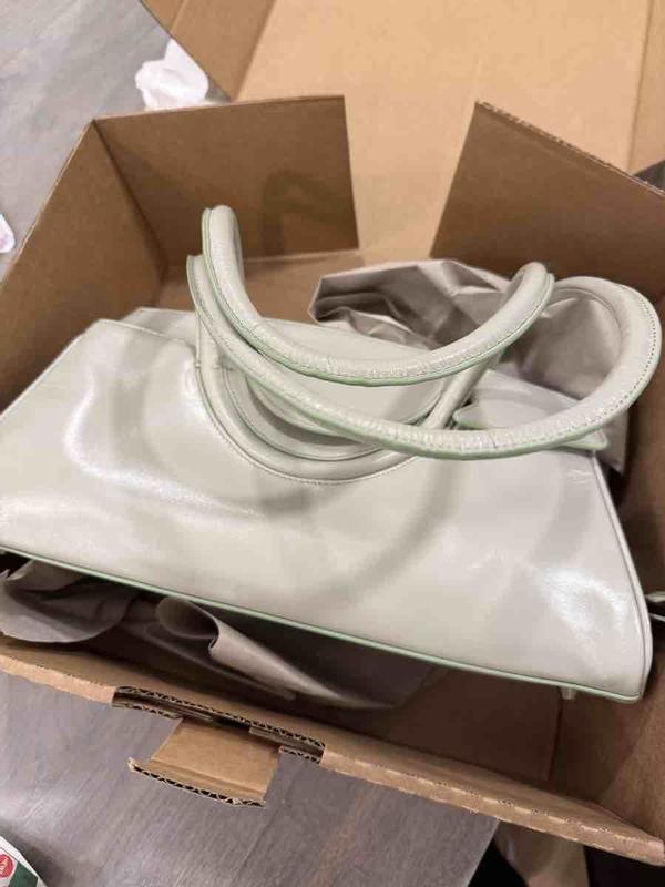 Review Thumbnail Image 0 247607774