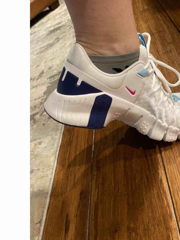 Customer photo for "solid shoe"