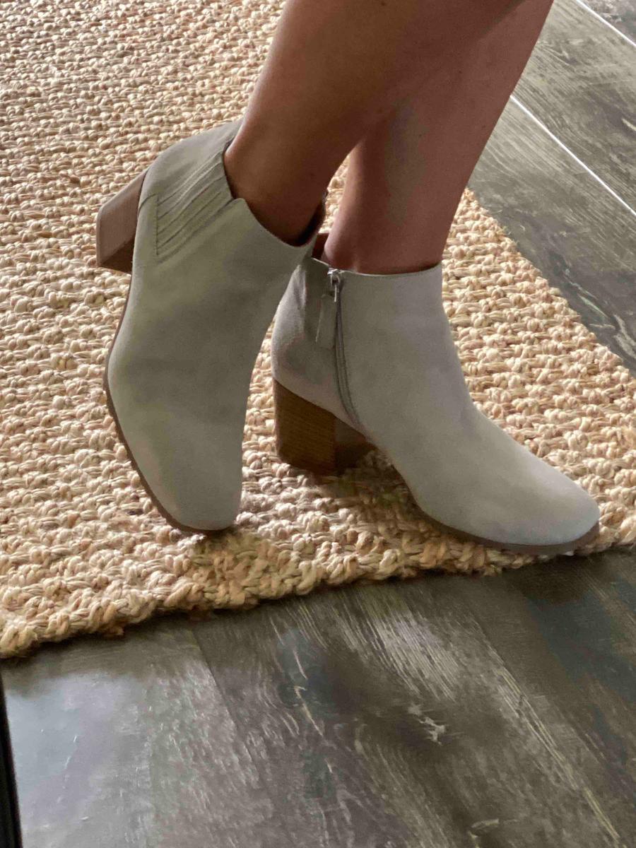 Review Thumbnail Image 0 198767043