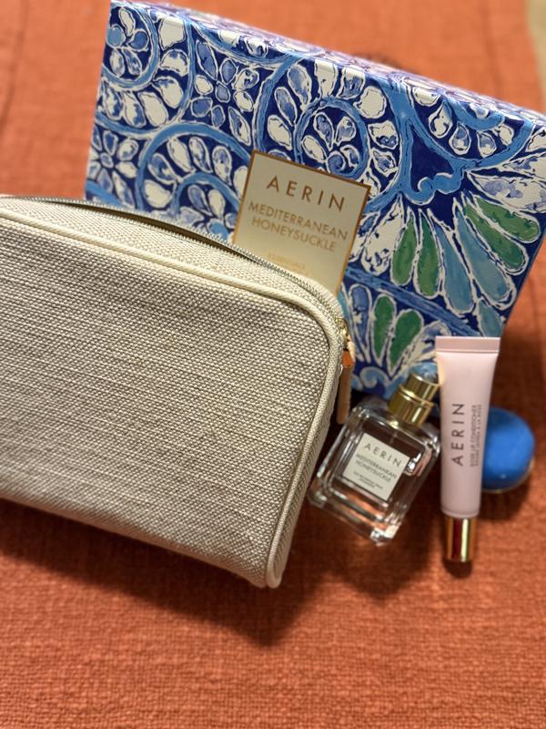 Customer photo for "All you need gift set"