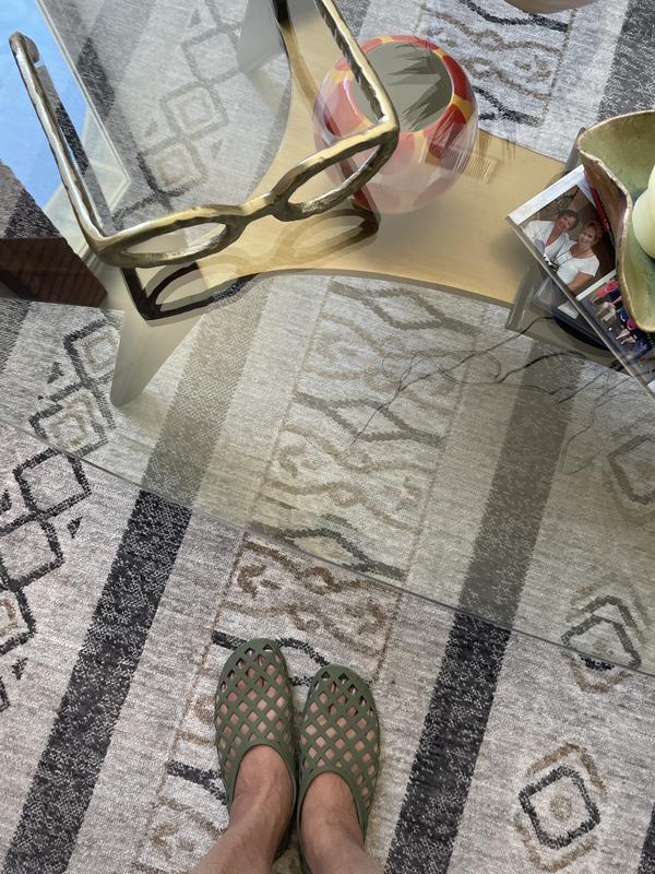 Review Thumbnail Image 0 236358773