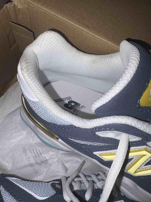 Customer photo for "Dirty sneaker"