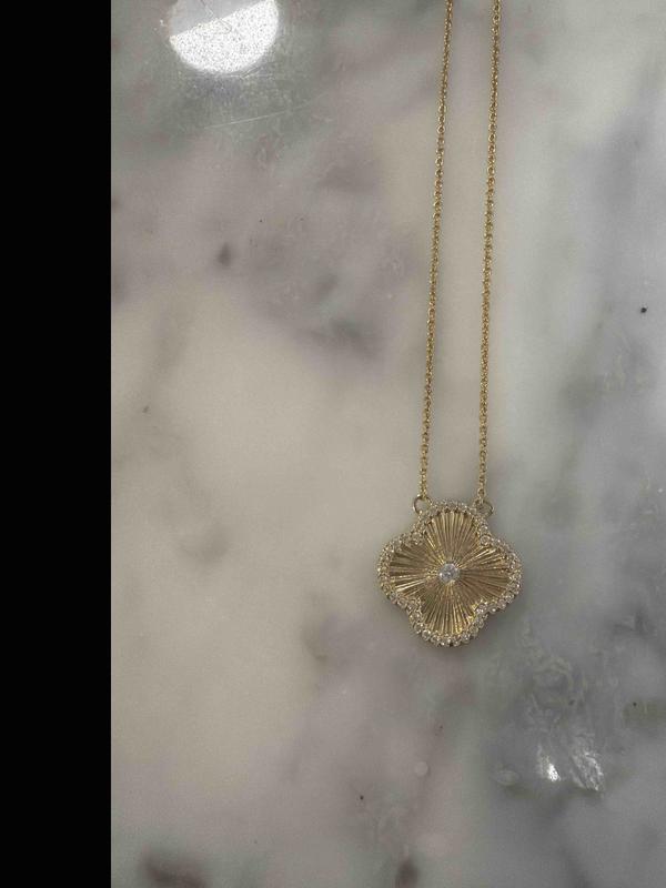 Customer photo for "meh :/ looks a bit cheap"
