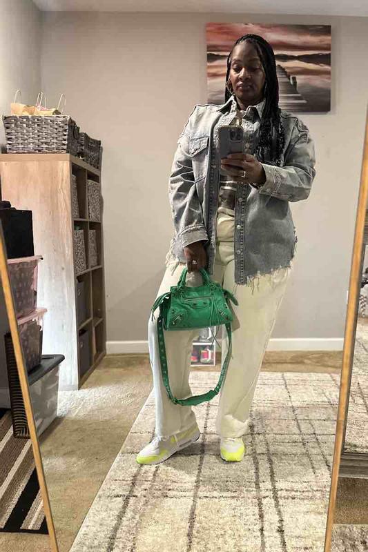 Review Thumbnail Image 0 232610579