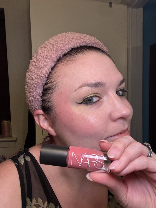 Customer photo for "Pinky peach blush"