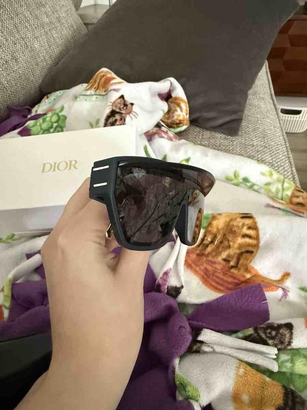 Review Thumbnail Image 1 249096215