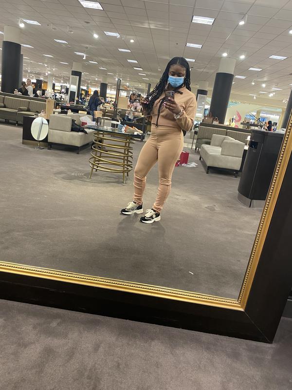 Review Thumbnail Image 0 215985111