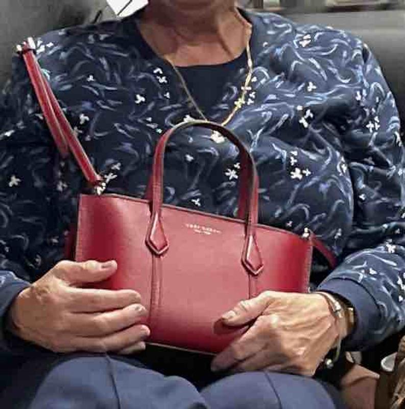 Review Thumbnail Image 1 249357671