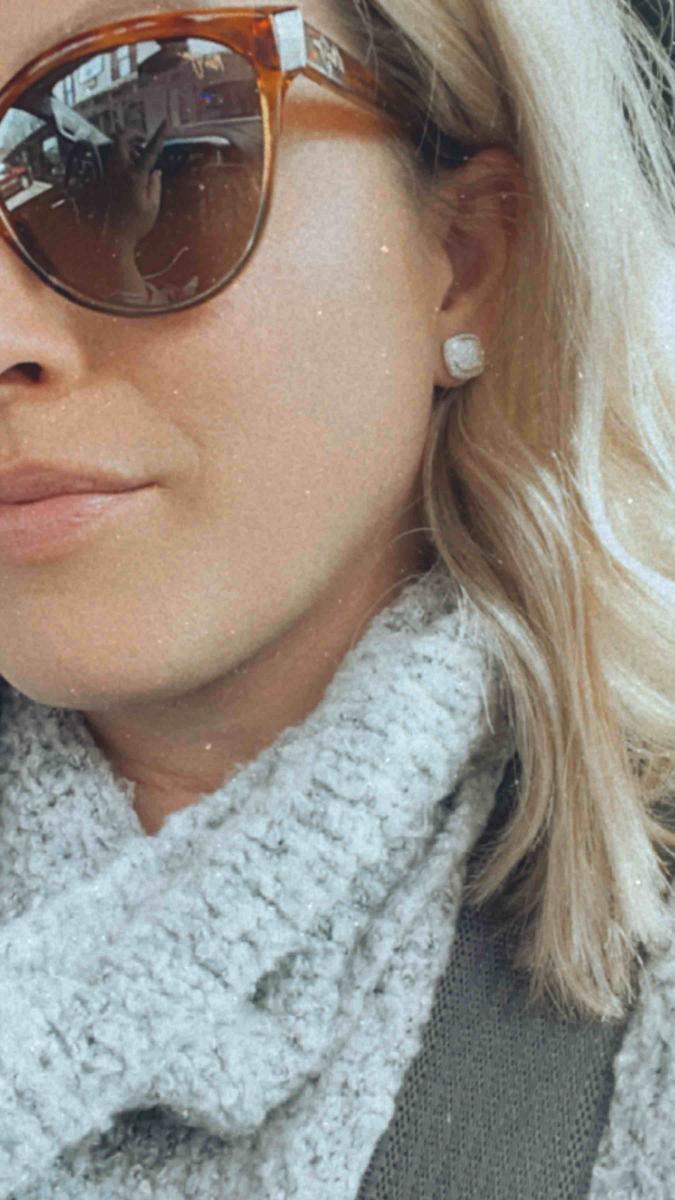 Review Thumbnail Image 0 206430607