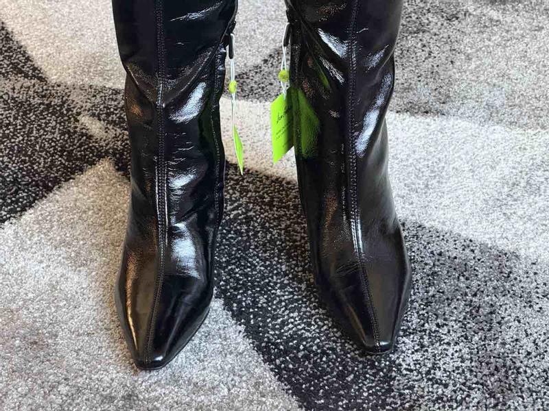 Customer photo for "Not so elegant in person."