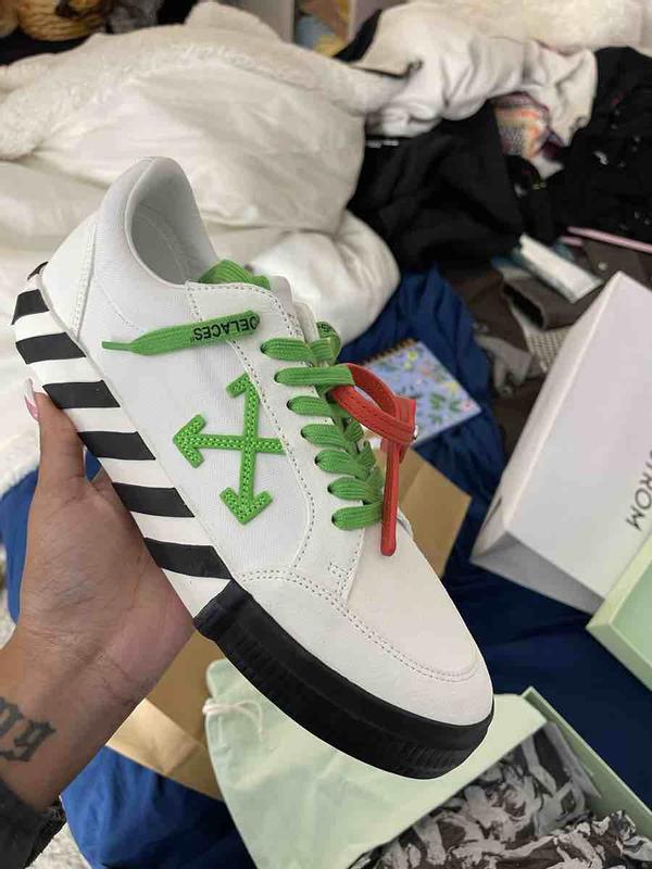 Review Thumbnail Image 0 229868490