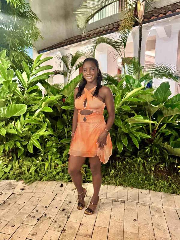 Review Thumbnail Image 0 243984716