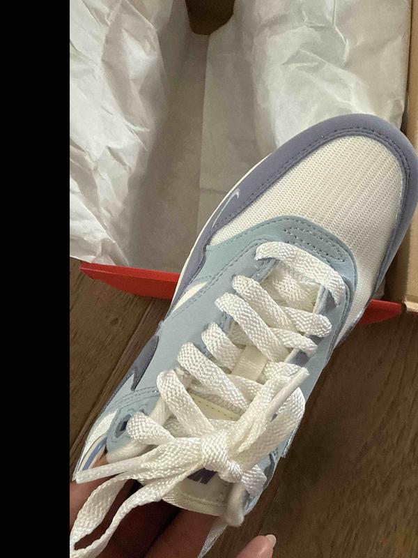 Runs narrow and the shoelaces are awful