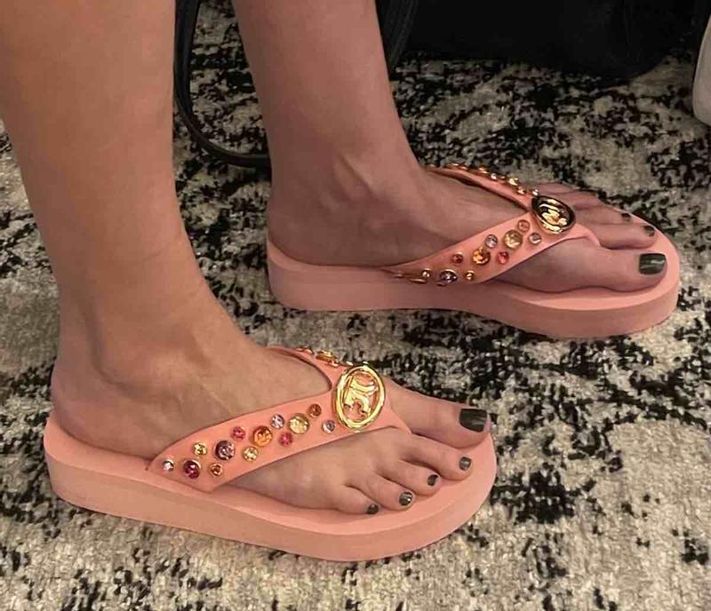 Review Thumbnail Image 0 227974210