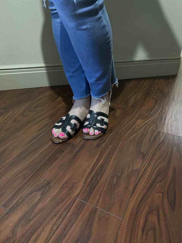 Customer photo for "first picture is from SHEIN second is this shoe"
