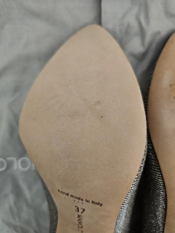 Customer photo for "Not for wide feet - Rcvd used shoes"