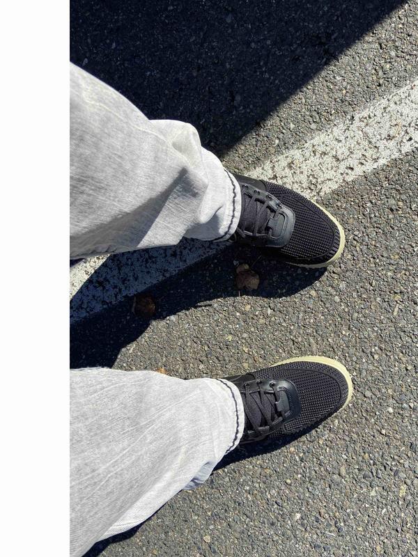 Review Thumbnail Image 0 228928450