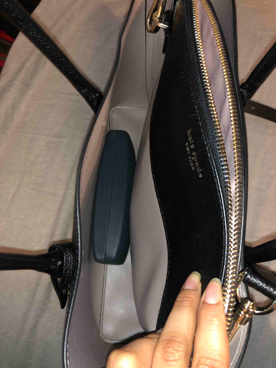 Customer photo for "perfect everyday bag!"