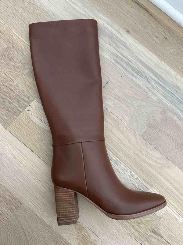 Color much more dull than pictured