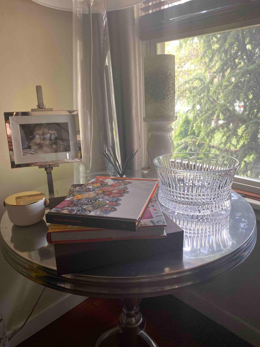 Review Thumbnail Image 0 196244044