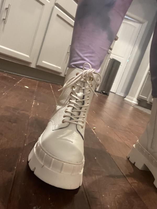 Review Thumbnail Image 0 214764283