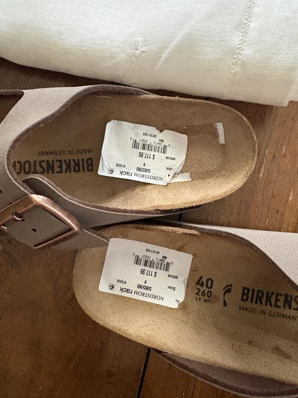 Customer photo for "Nice shoe slightly damaged by price sticker"