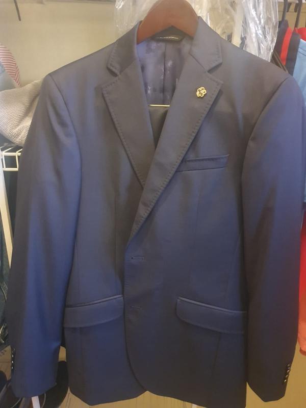 Customer photo for "They sent me the wrong suit"