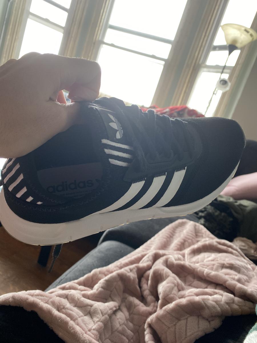 My new Ultra chic and Ultra comfortable sneaks.