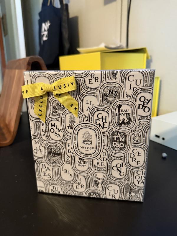 Customer photo for "From Paris with love"